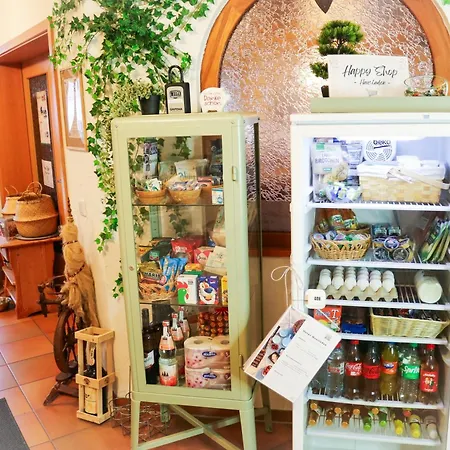 House Of Happiness 招待所 施卢赫湖